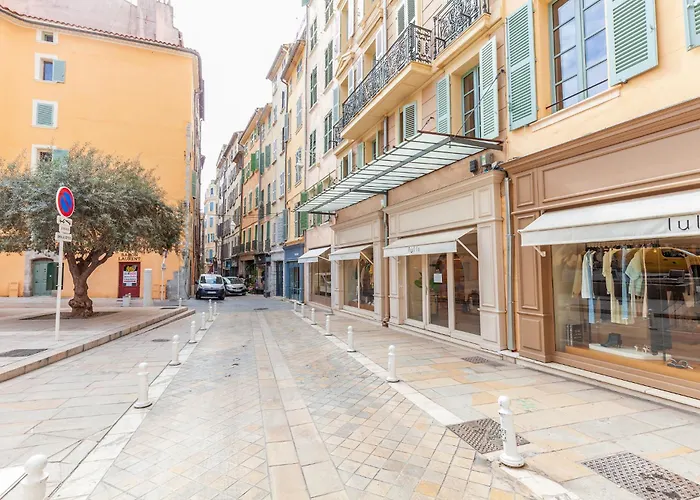 Daumas 3-moderne Et * Τουλόν